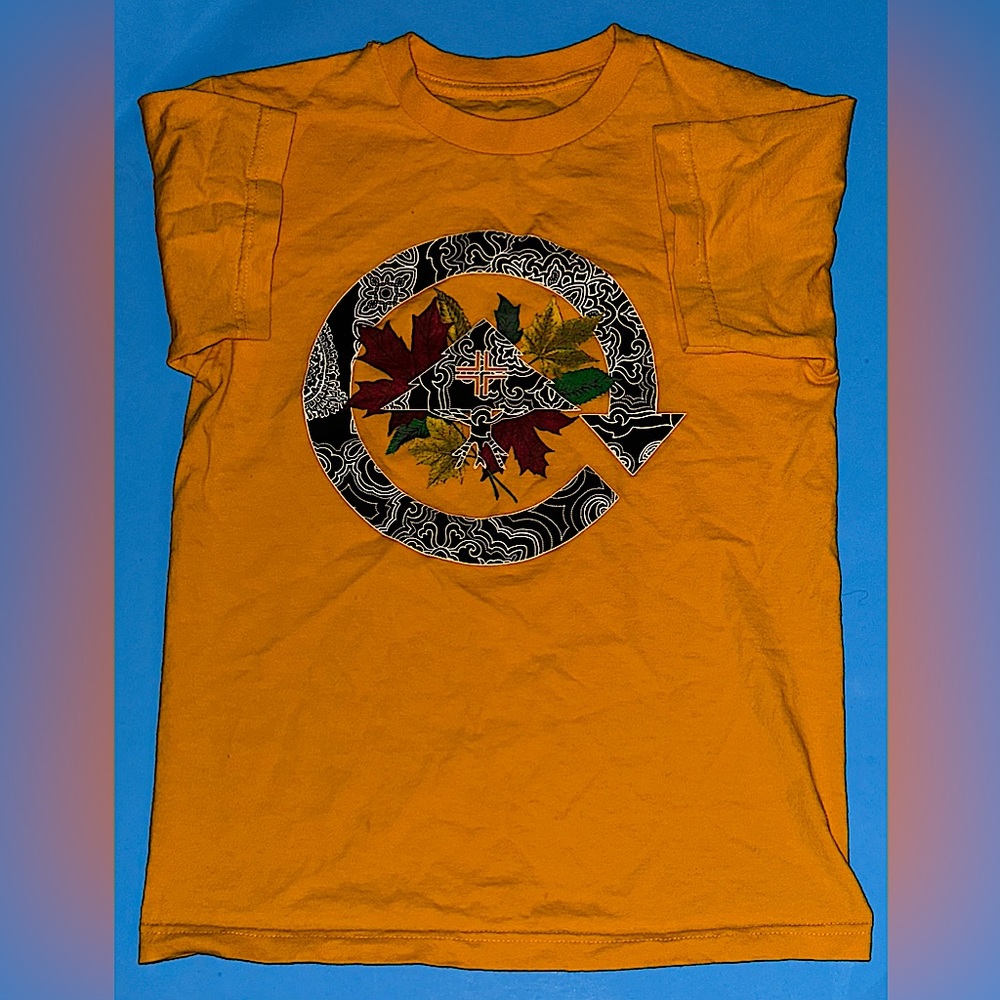 small men’s LRG yellow shirt